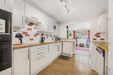 undefined, Hemdean Road, Caversham, Reading