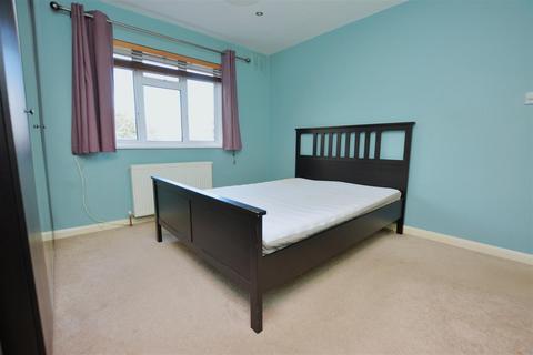 Flat 12, Oslo Court Baltic Close, London, SW19 2BL