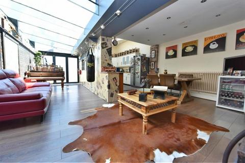 undefined, West View, Ormskirk, L39 2DJ