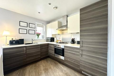 1 bedroom flat for sale, Wordsworth House, Liveryman Walk, Greenhithe, Kent, DA9