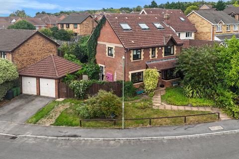 8 Cyprus Road, Hatch Warren, Basingstoke, RG22 4UY