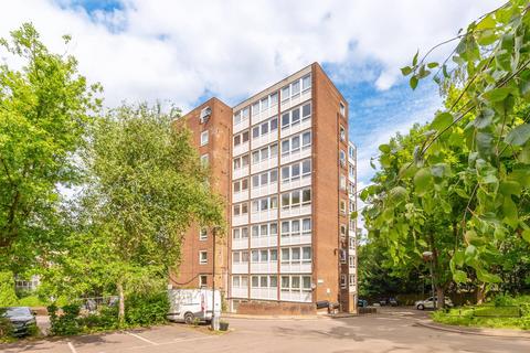 2 bedroom flat for sale, College Road, Crystal Palace, London, SE19