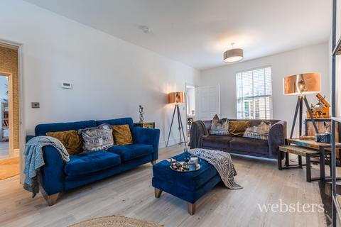5 bedroom detached house for sale, Red Admiral Way, Norwich NR13