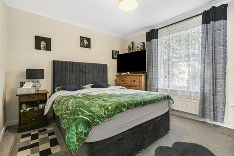undefined, Station Road, Twickenham, TW1