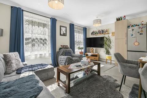 1 bedroom apartment for sale, Station Road, Twickenham, TW1