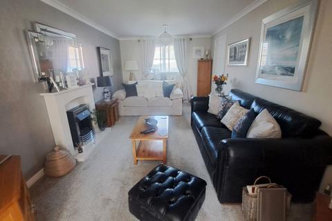 3 bedroom detached house for sale, Ffordd Y Glowyr, Betws, Ammanford, SA18