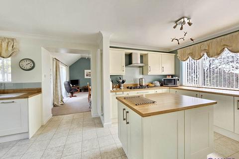 4 bedroom detached house for sale, Plymbridge Road, Plymouth PL7