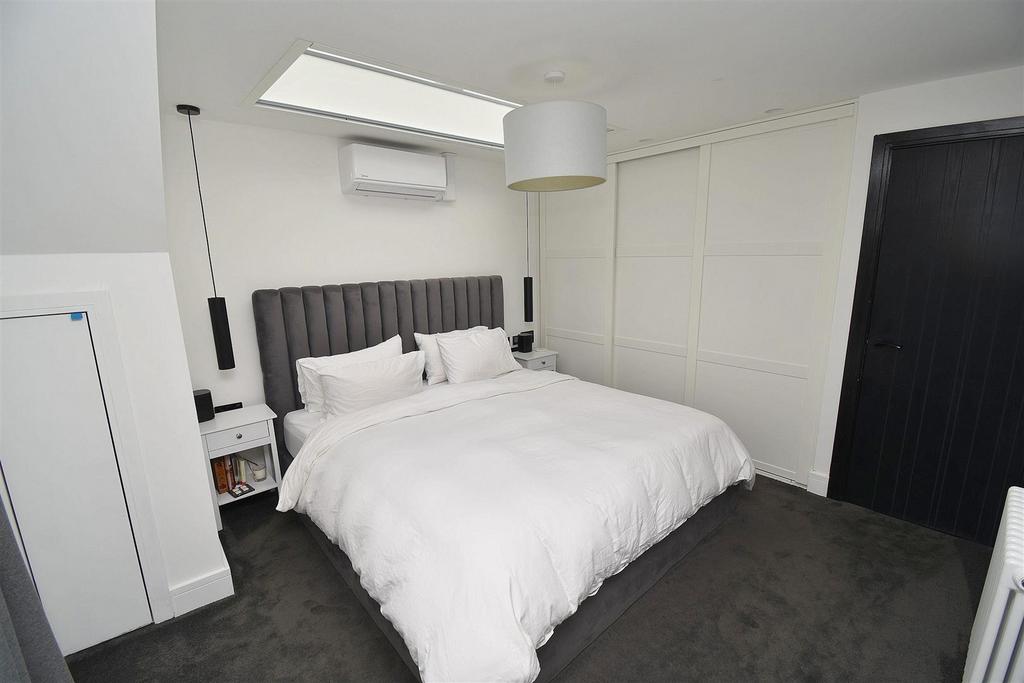 Bedroom1 Alt.JPG