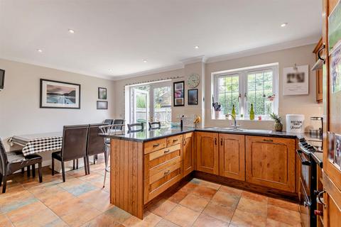 5 bedroom detached house for sale, The Hampshires, Harrietsham, Maidstone
