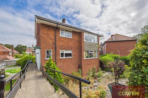 2 bedroom flat for sale, Highdale Road, Scarborough YO12