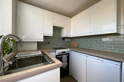 34 Gloucester Way, Jarrow, NE32 4UA