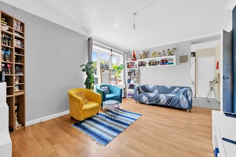 2 bedroom flat for sale, Strongbow Crescent, Eltham, SE9