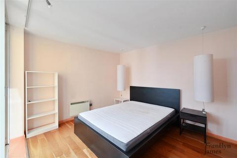 undefined, 7 Branch Road, London, E14