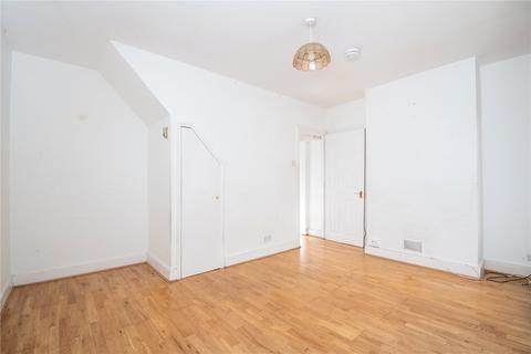 3 bedroom terraced house for sale, Warwick Road, Twickenham