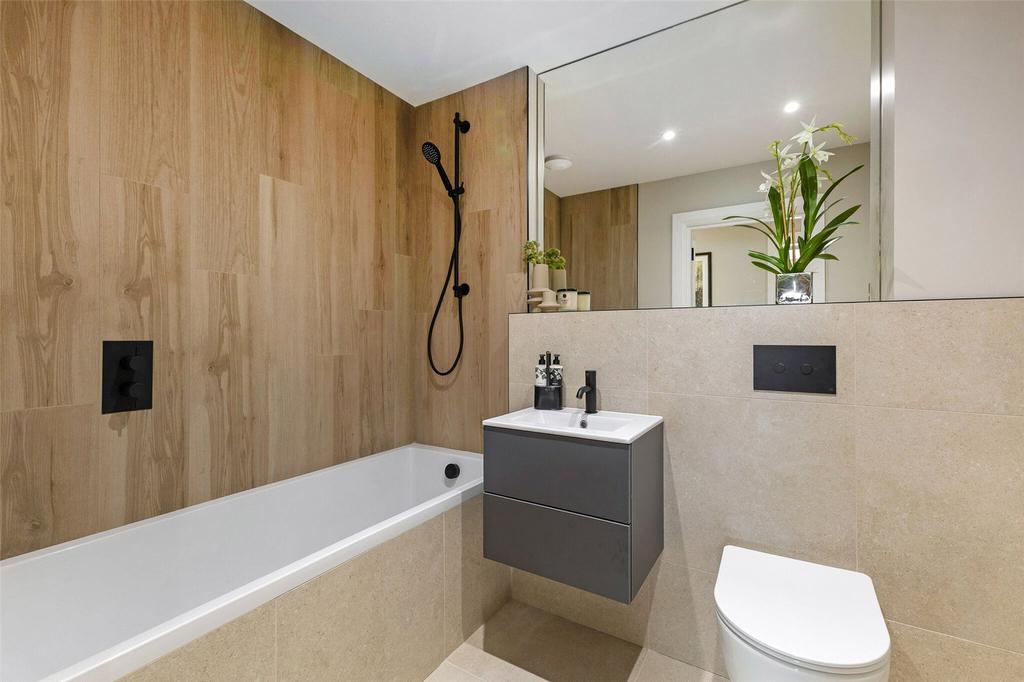 Show Apartment
