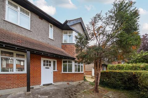 2 bedroom flat for sale, Woodleigh Gardens, Streatham, London, SW16