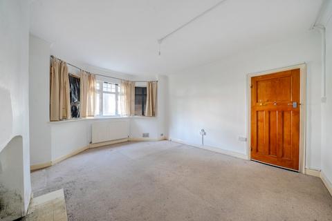 2 bedroom flat for sale, Woodleigh Gardens, Streatham, London, SW16