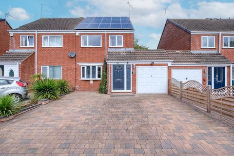 Lassington Close, Redditch, B98