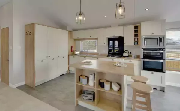 3 Willerby Pinehurst Kitchen