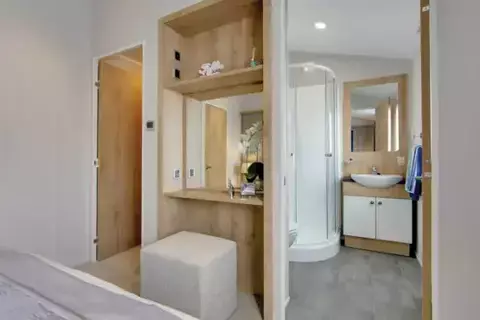 3 bedroom park home for sale, Oakdene Forest Park