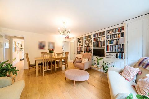 4 bedroom townhouse for sale, Mulberry Close, London