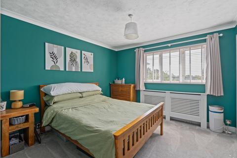 4 Elder Close, Locks Heath, Southampton, SO31 6SB