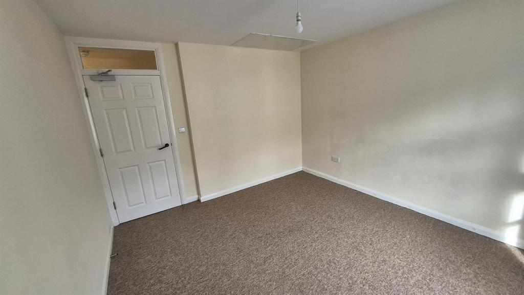 BA Bedroom 1 4.jpeg