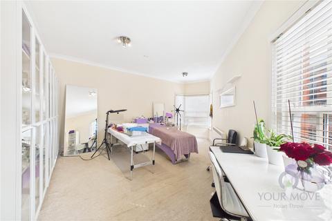 undefined, Artizan Road, Northampton NN1