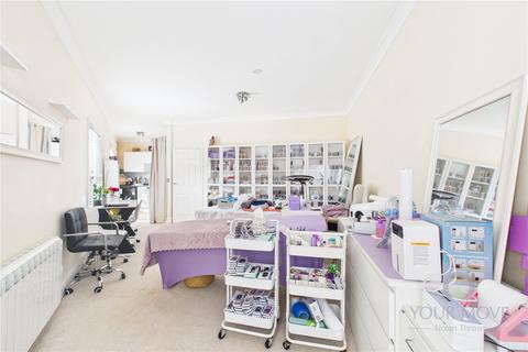 undefined, Artizan Road, Northampton NN1