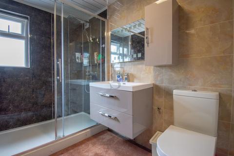 4 bedroom semi-detached house for sale, Hollington Road, Evington