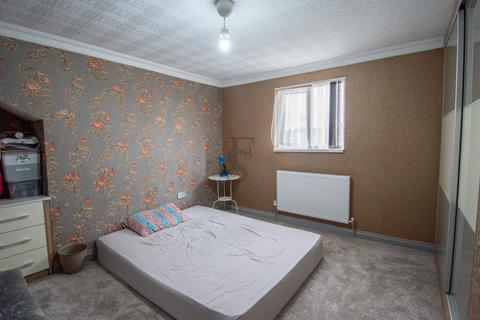 4 bedroom semi-detached house for sale, Hollington Road, Evington