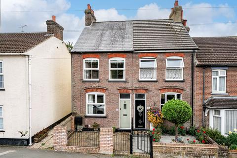 3 bedroom end of terrace house for sale, Summer Street, Slip End, LU1