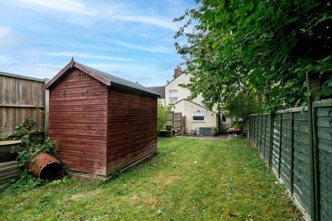 3 bedroom end of terrace house for sale, Summer Street, Slip End, LU1