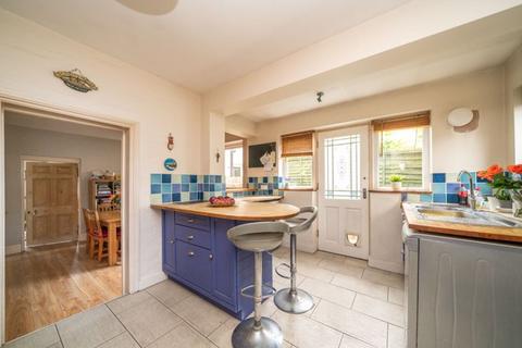 3 bedroom end of terrace house for sale, Summer Street, Slip End, LU1