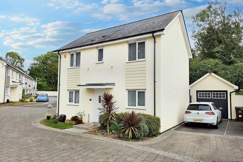 Boston Close, Plymouth PL9