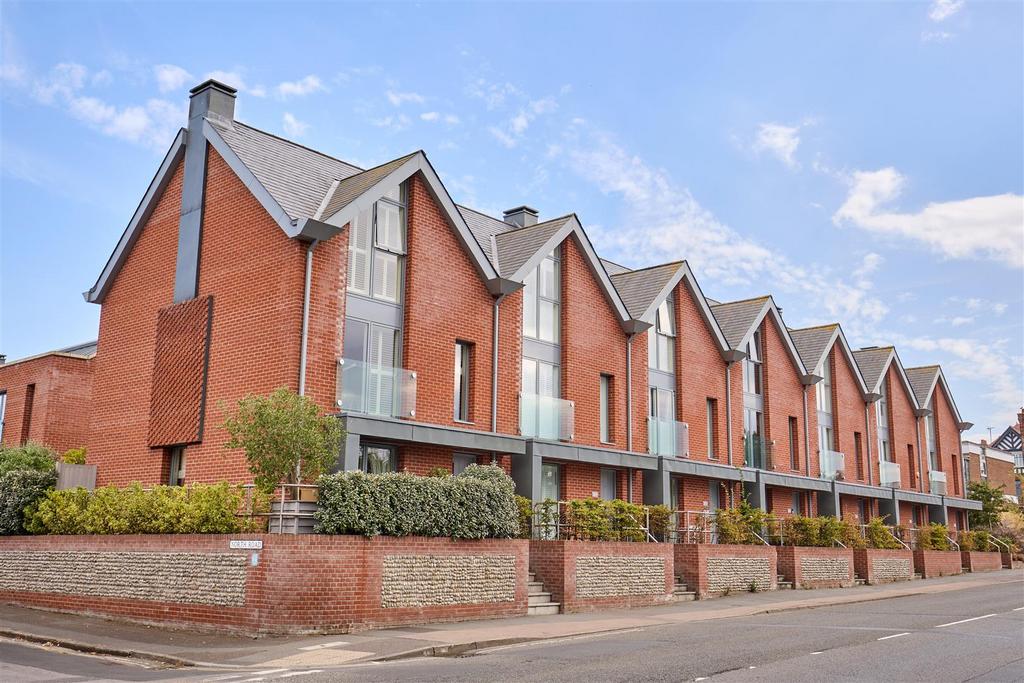 7 Lords Terrace, Southwold 2.jpg