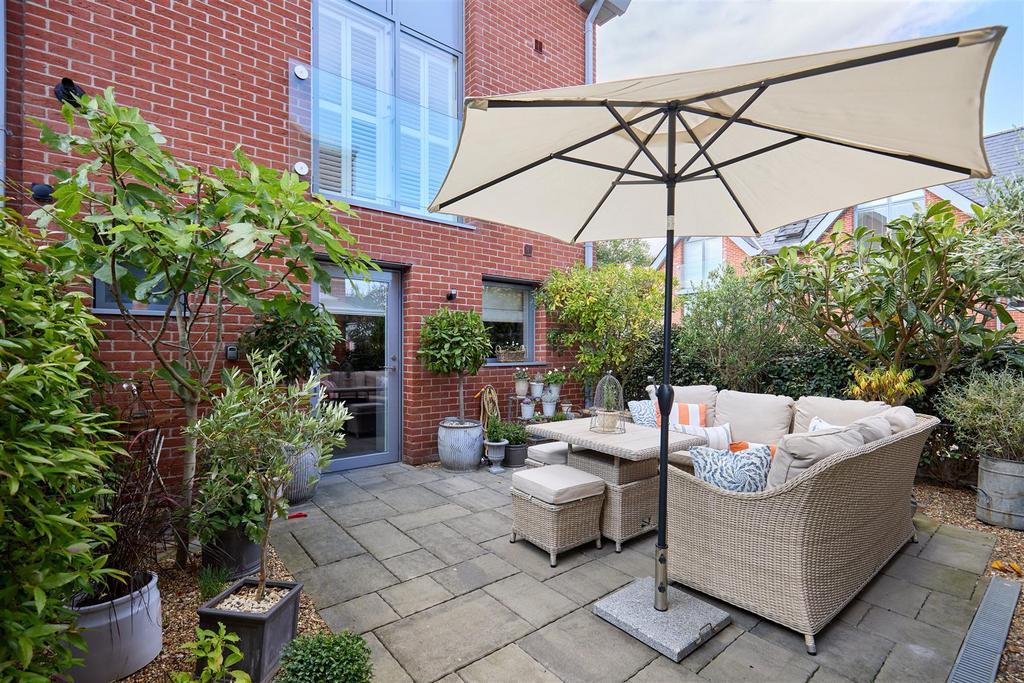 7 Lords Terrace, Southwold 44.jpg