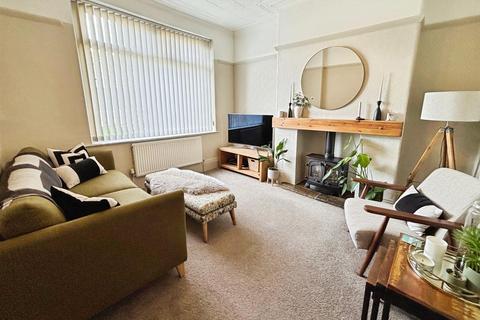 3 bedroom terraced house for sale, Kilner Road, Bradford BD6