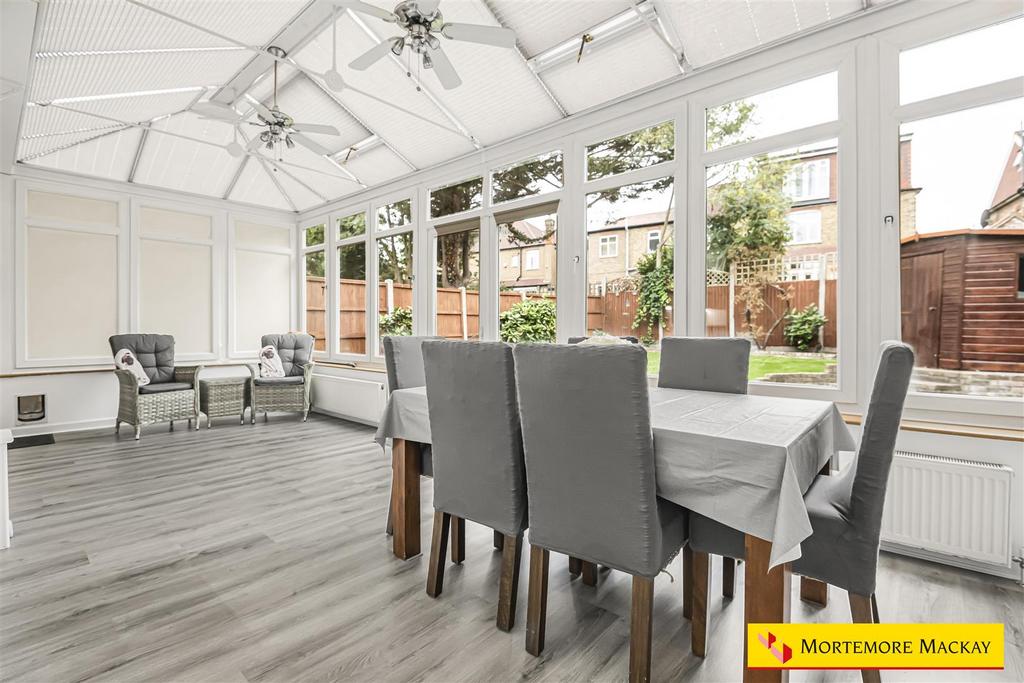 17 61590 watermarked.jpg