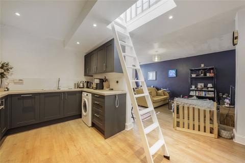 Flat 6, 22 - 24 Hercules Place, London, N7 6AL