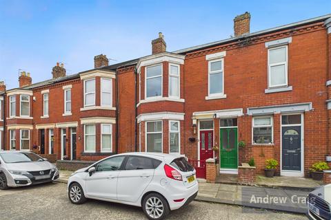 2 bedroom flat for sale, Crondall Street, South Shields