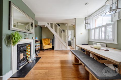 4 bedroom semi-detached house for sale, Jacobs Well Road, Jacob's Well, Guildford, Surrey, GU4
