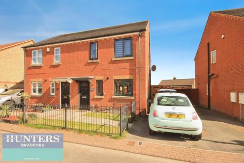 undefined, Dewfield Close Bierley, Bradford, West Yorkshire, BD4 6BT