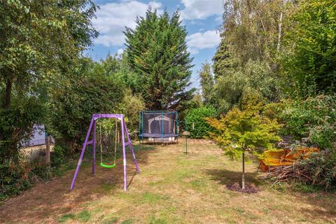52 Dedmere Road, Marlow, SL7 1PG