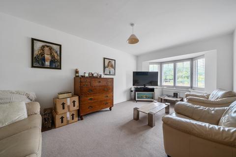 undefined, Guernsey Way, Knaphill, Woking, GU21