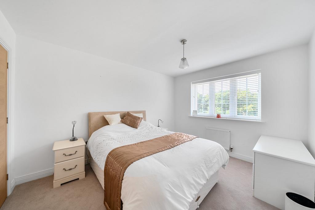 1345293-15-68aee1...