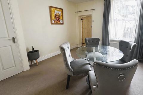 32 Alltygrug Road, Ystalyfera, Swansea, SA9 2AQ