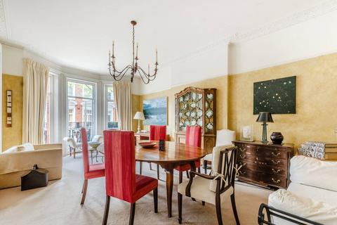 4 bedroom flat to rent, Drayton Gardens, South Kensington, London, SW10