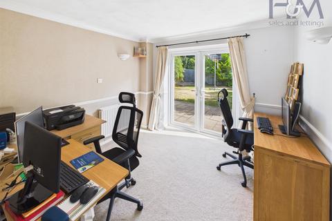 4 Marlowe Close, Stevenage, SG2 0JJ