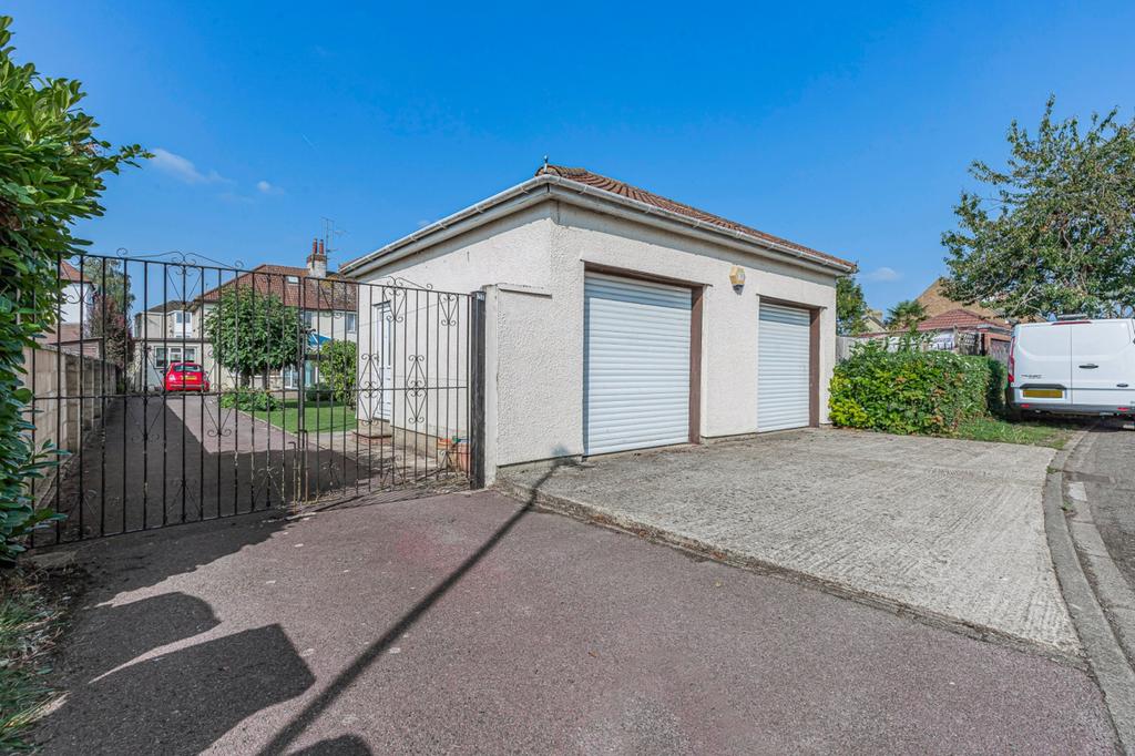 Double Garage